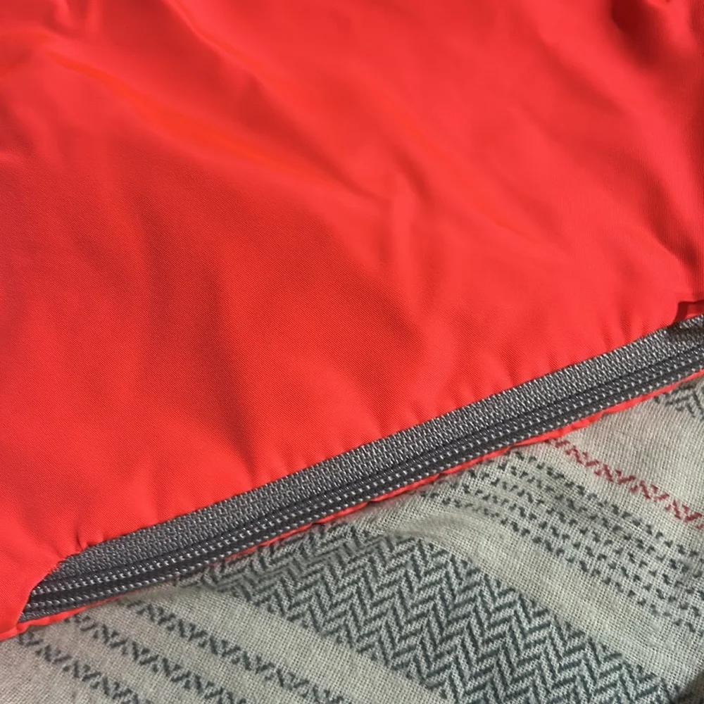 Adidas Backpack Color Orange And Gray. - Picture 3 of 5